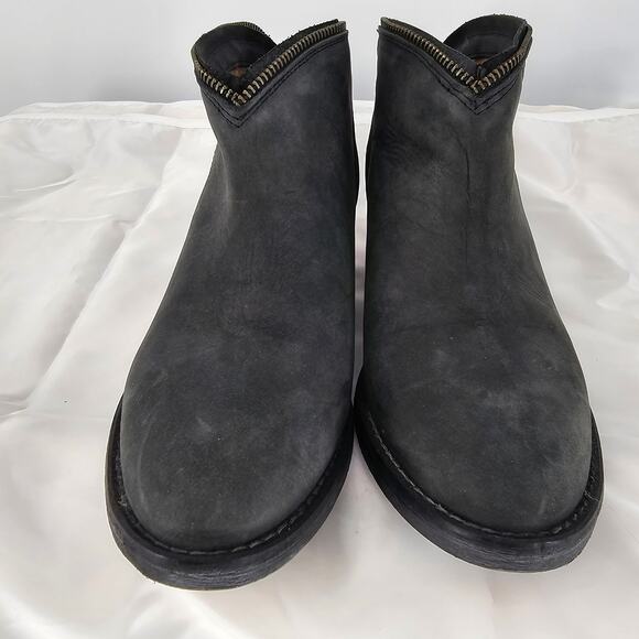 Very Volatile Gray Suede Leather Western Boho Block Heel Zip Ankle Booties 8.5 - Picture 4 of 13